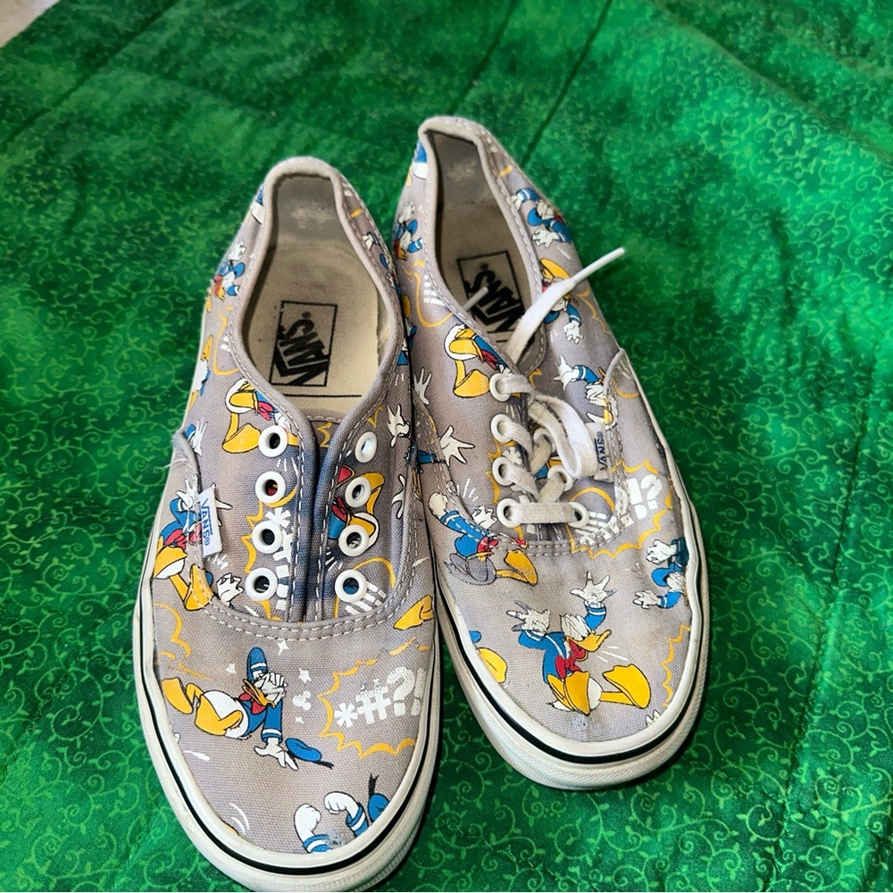Vans Disney Donald Duck Shoes Men’s Size 5 Women’s Size 6.5